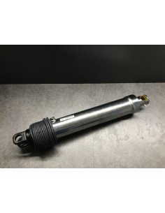 Hubzylinder rechts...